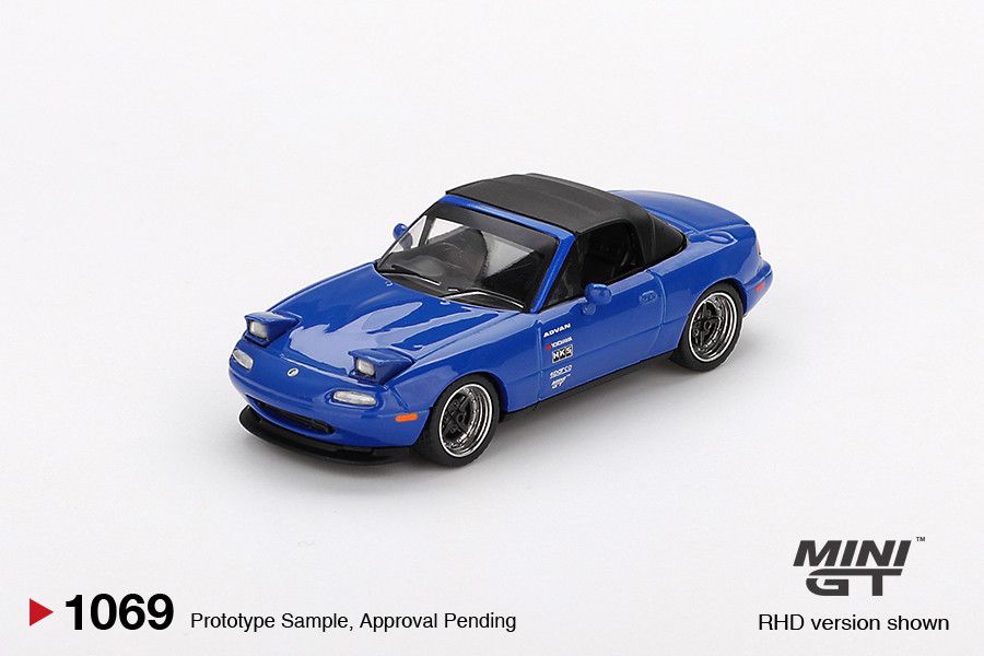 1:64 Mazda Miata MX-5 (NA) Tuned Version, Dark Blue, 1990 (LHD) - MINI GT