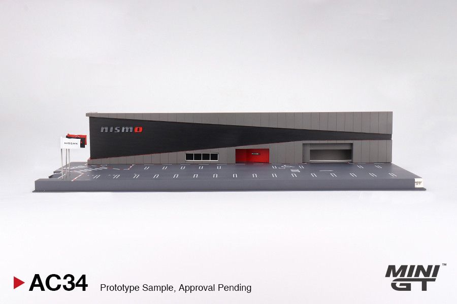 1:64 Diorama: NISSAN MOTORSPORTS &amp; CUSTOMIZING CO.,LTD. NISMO OPERATION CENTER 2024 - MINI GT