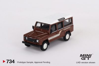 1:64 Land Rover Defender 110 County Station Wagon Russet Brown 1985 (LHD) - MINI GT