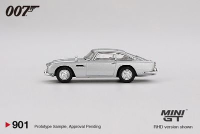 1:64 Aston Martin DB5 James Bond 007 "Thunderball" English Blister Packaging, 1965 (RHD) - MINI GT