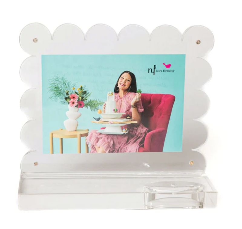 Scalloped Acrylic Frame