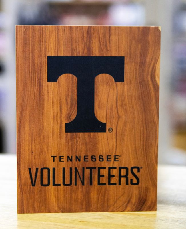 Woodgrain TN sign