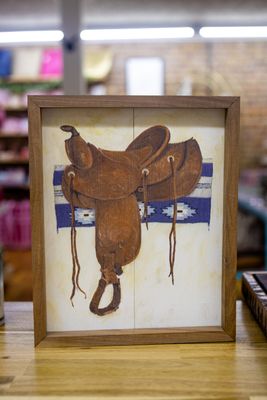 Western Saddle Sign