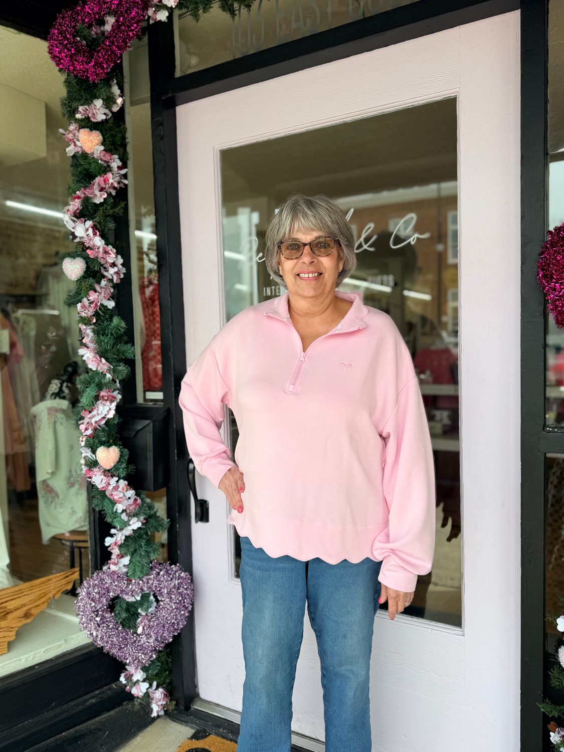 Blush Scallop Quarter