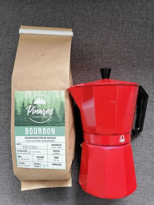 Una Libra de Café Bourbon Lavado + Una Cafetera Italiana marca Benetton.