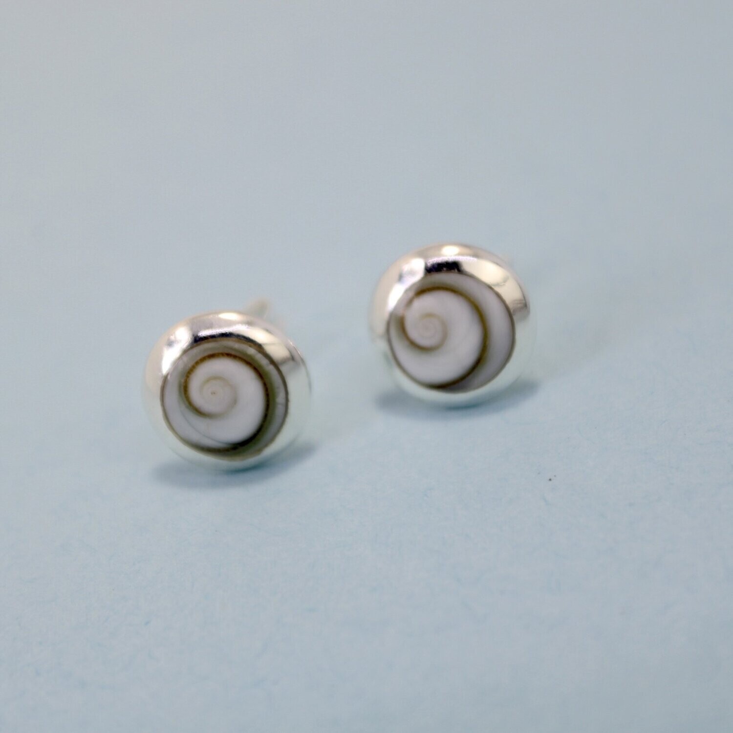 Silver Shiva Eye Shell Round Stud Earrings