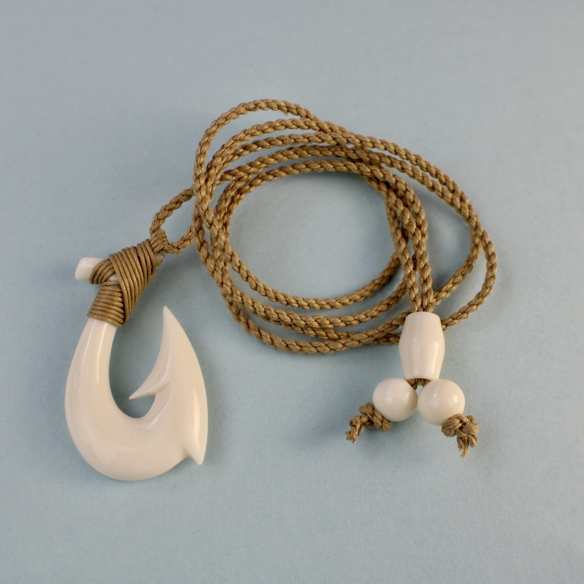 35103 Buffalo Bone Fish Hook Necklace