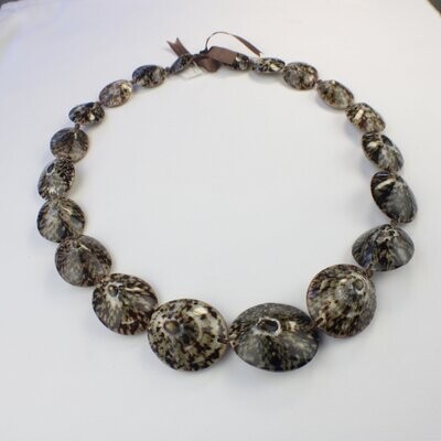 Hawaiian Opihi Limpet Shell Lei Necklace
