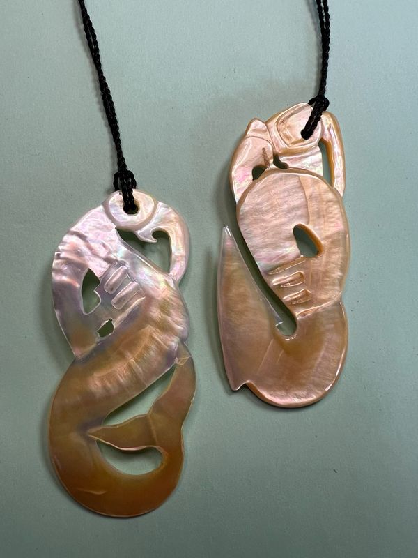 New Zealand Māori Manaia Gold Mother Of Pearl Shell Pendant (2 Designs)