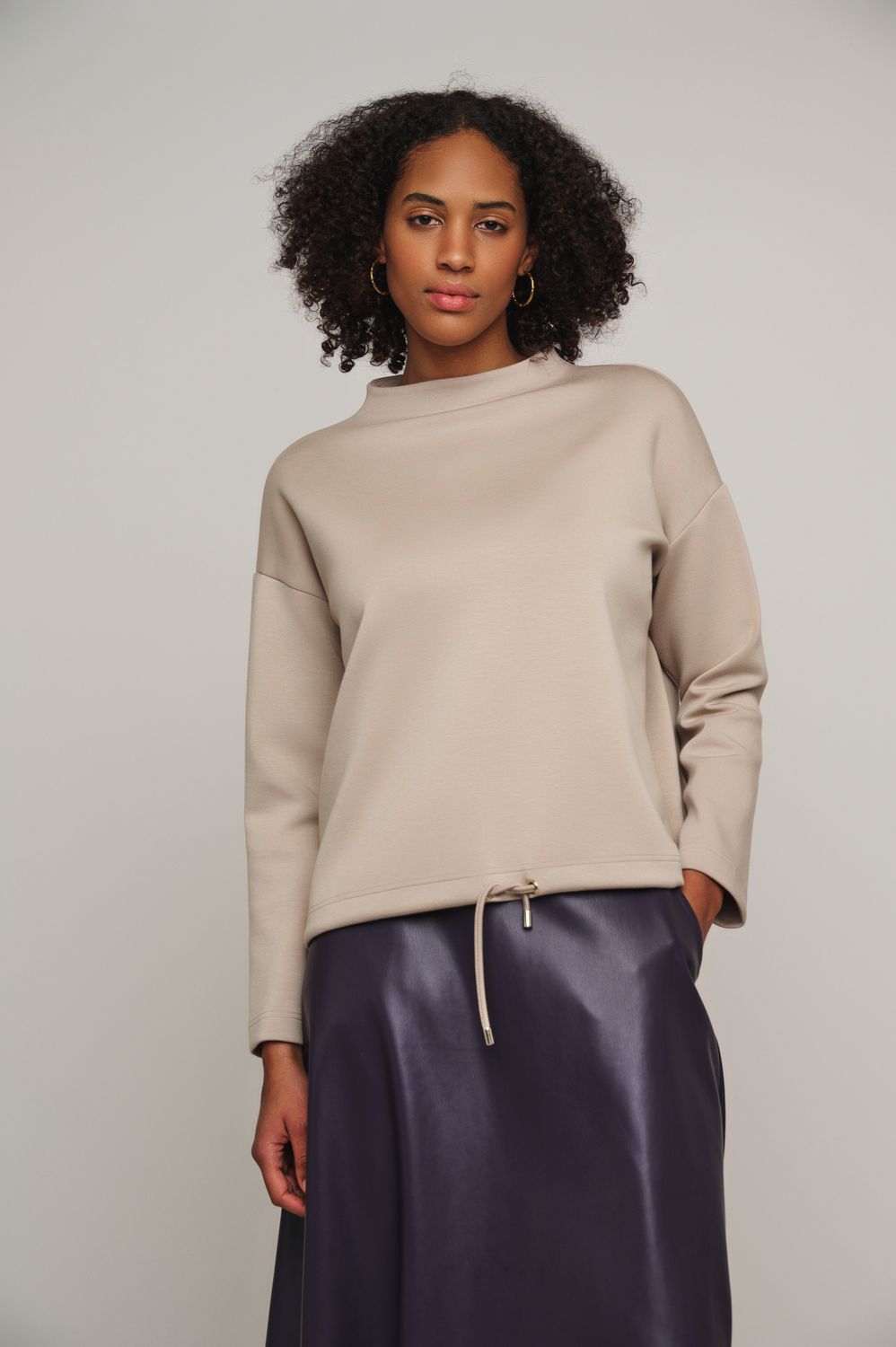 Hugo l beige