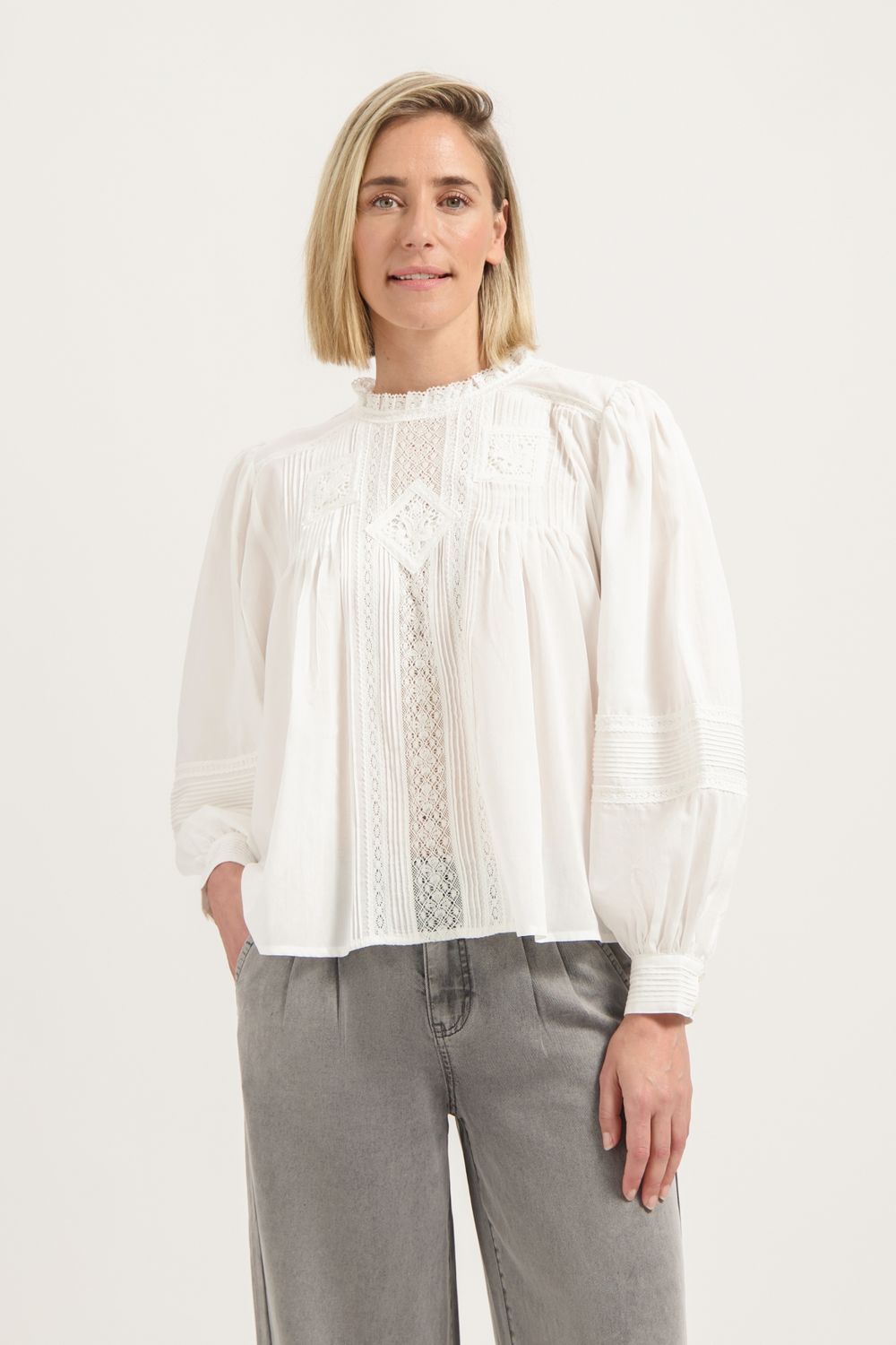 CR0105 wit