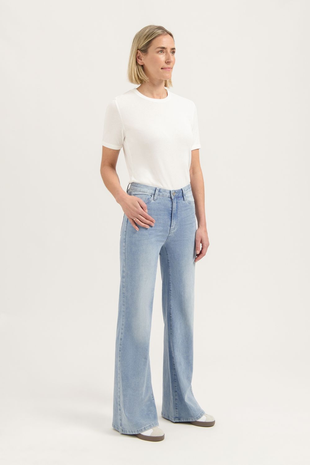 CR0029 jeans