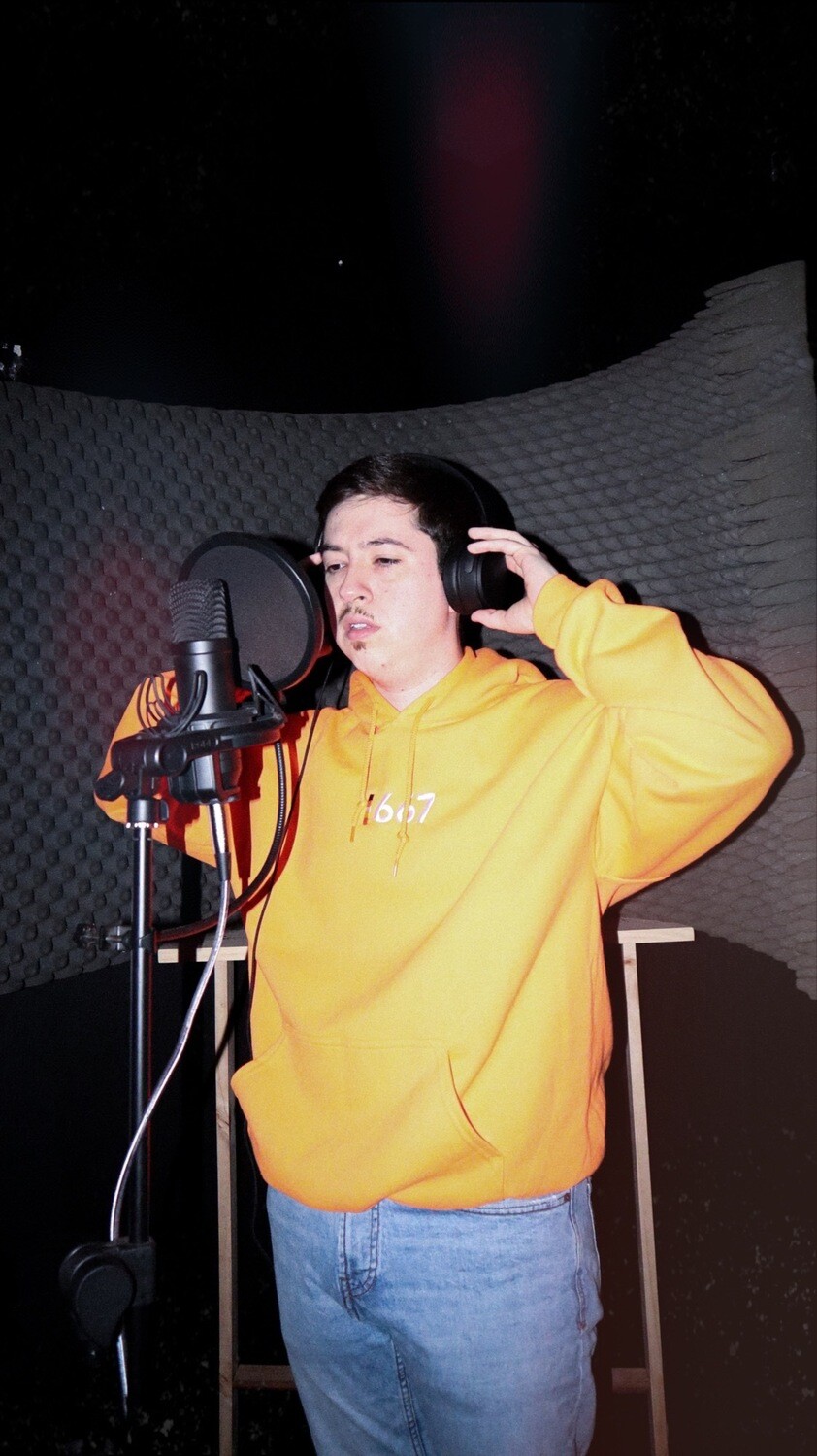 Hoodie Naranja &#39;667&#39; Talla M