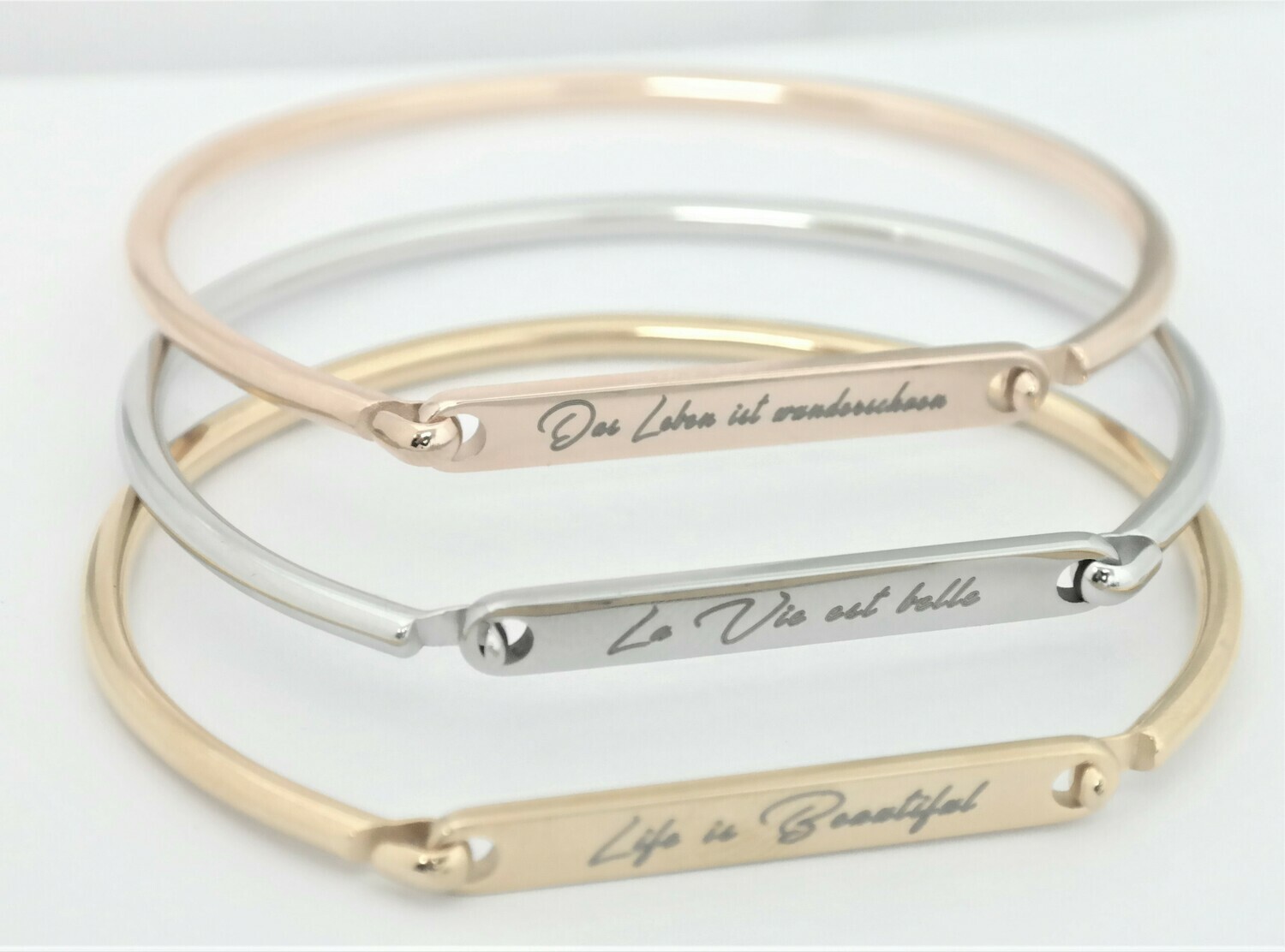 Élégant bracelet flexible à ouverture pratique personnalisé avec gravure