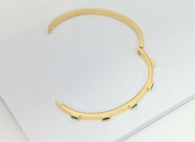 Bracelet avec pierres baguette ou pierres rondes incrustées