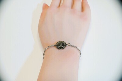 Bracelet médical en acier sobre, élégant et personnalisé