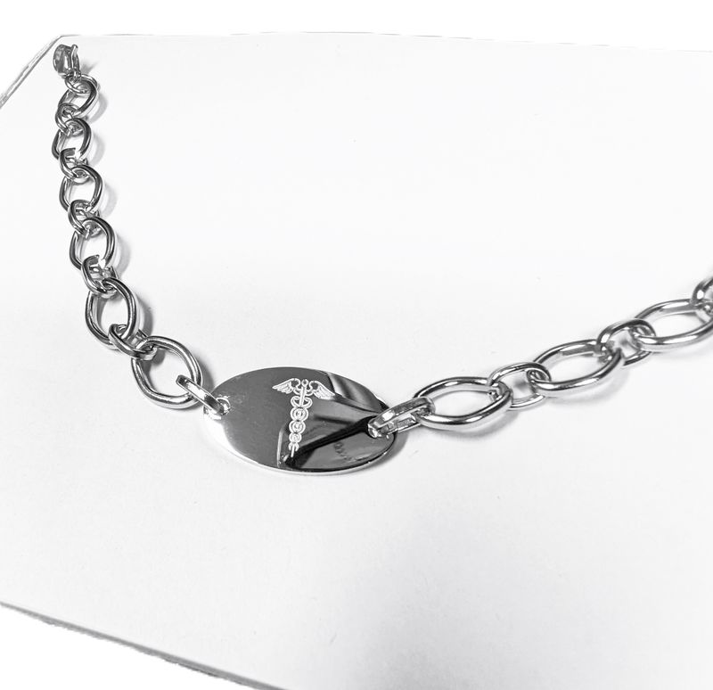 Personalized medical bracelet, sober, elegant and popular.