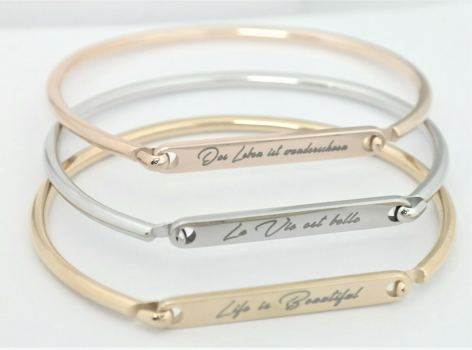 Élégant bracelet flexible à ouverture pratique personnalisé avec gravure Élégant bracelet flexible à ouverture pratique personnalisé avec gravure