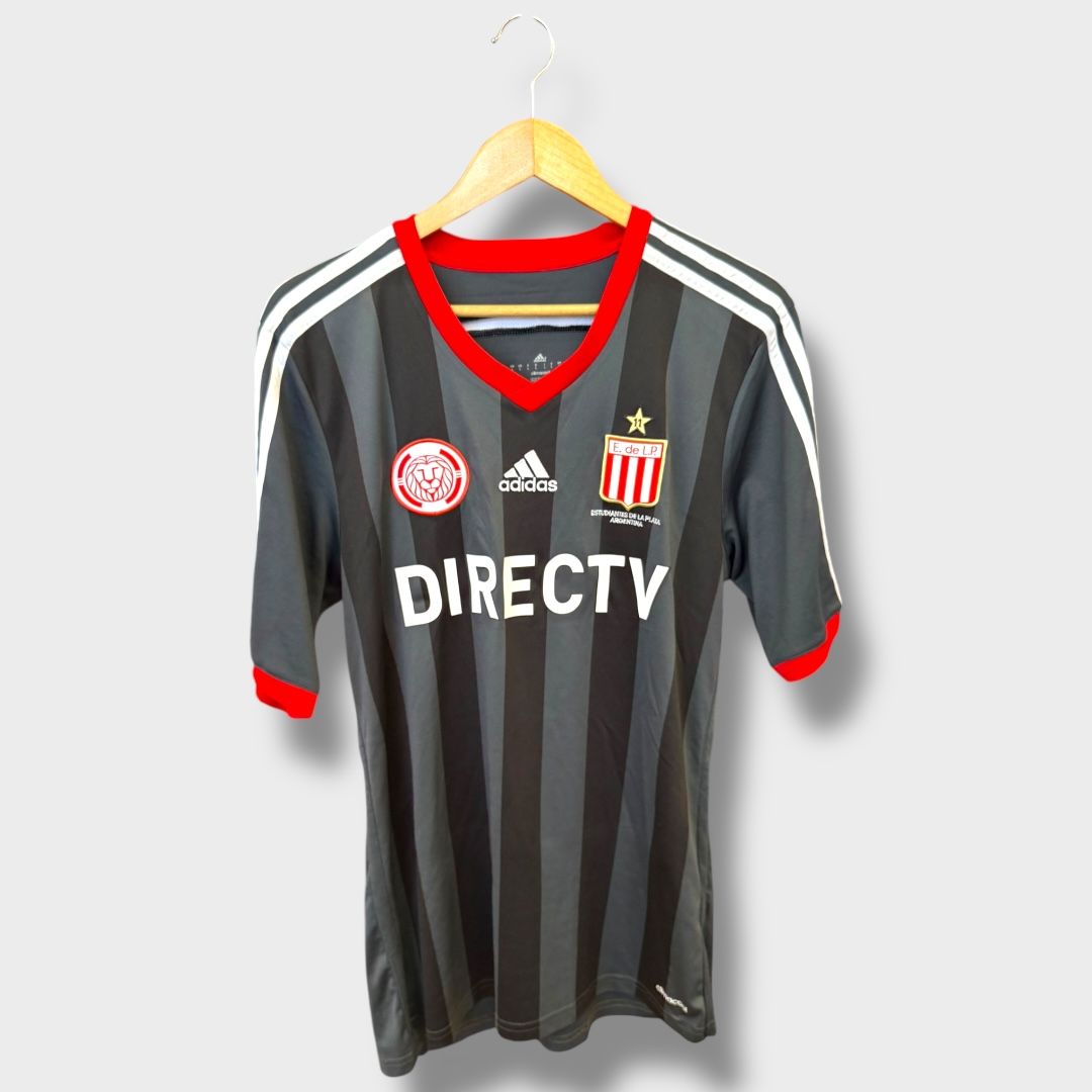 אסטודיאנטס לה פלטה מדי חוץ 2015-2016