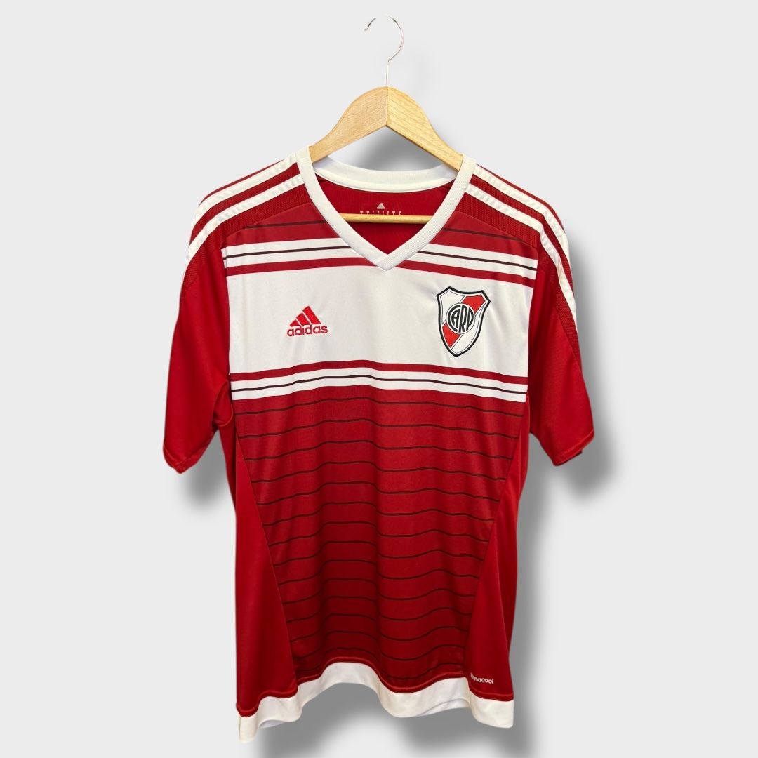 ריבר פלייט מדי חוץ 2016-2017 #23 פונזיו