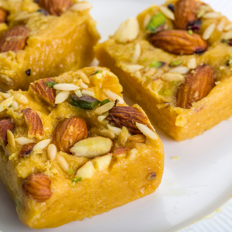 Pure Ghee Sohan Papdi (सोन पापड़ी ) from Allahabad &#39;Prayagraj&#39; From 115 years old shop