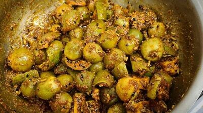 Banarasi Lehsua Pickle | Lasode ka Achar | Spiced Gunda Pickle online | Original Home Made Taste with Mustard Oil | Pantry Must-Have | 400GM | Pack of 1