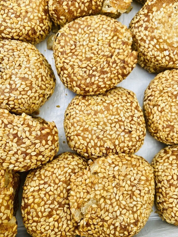 Anarsa - Traditional Most famous Sweet from Gaya, Bihar (Made with Khoa &amp; Ghee) 800gm