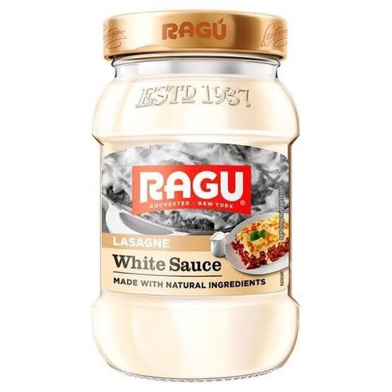 Ragu lasagne white sauce
