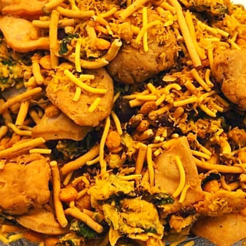 Allahabad&#39;s Most Famous Special Ghee &#39;Dalmoth&#39; Mix | 500gm | 800gm