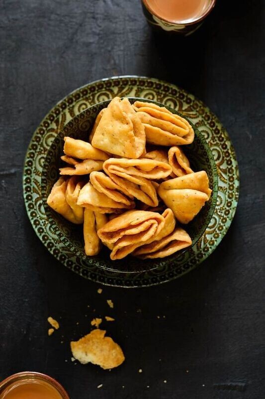 Famous Ghee Tikona Nimki (Bangla Namkeen from Allahabad ) 500g