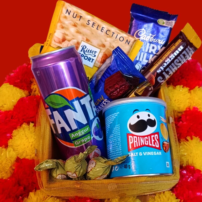 Diwali Mini Gift Hamper | Luxury Imported Finest Chocolates and Snacks Mini Gift box | Gift with elegance | 1-Day Order Dispatch