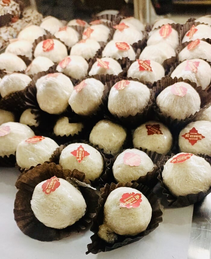 Coco-Yum from Shri Rajbandhu Sweets, Varanasi, Quantity: 400gm