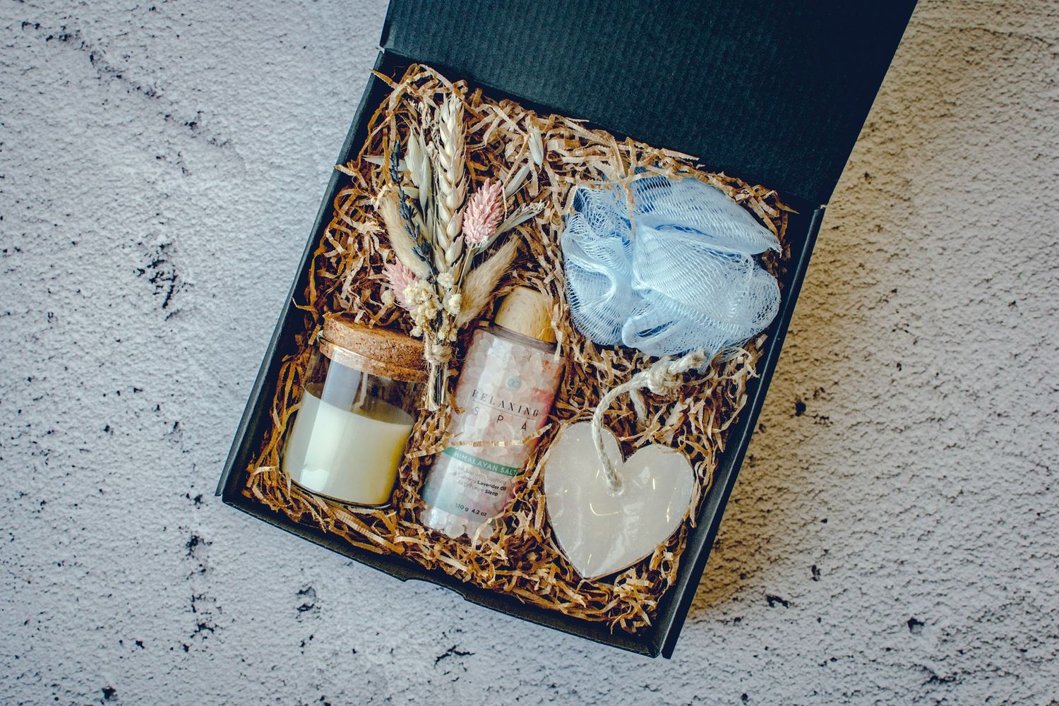 Relaxing spa box