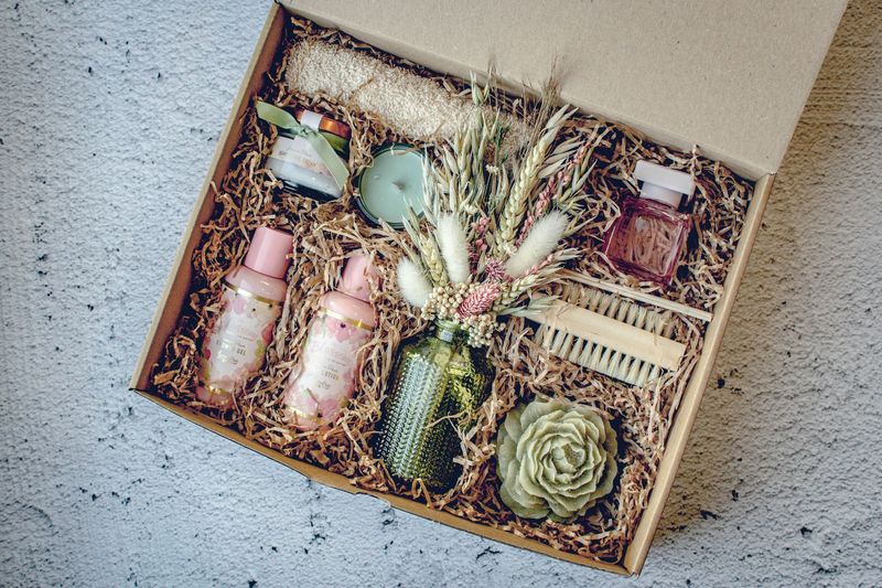 Luxe blossom box
