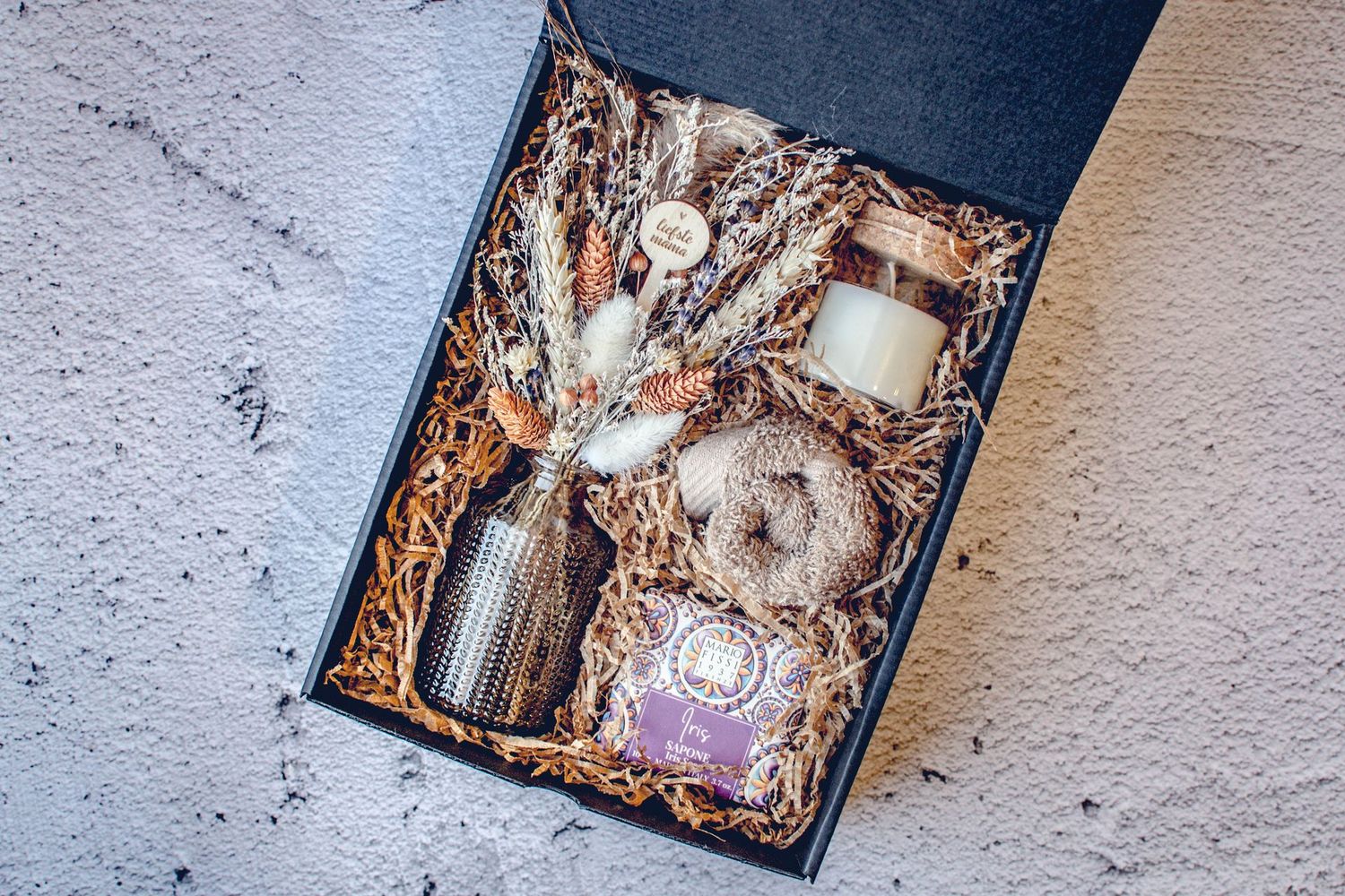 Iris flower box