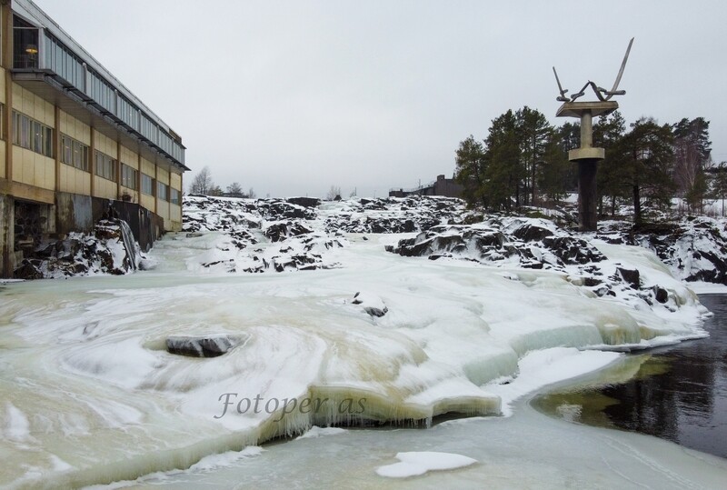 Hønefossen, is, vinter. Dronebilde