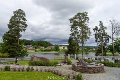 Hønefoss kirkegård, minnelund