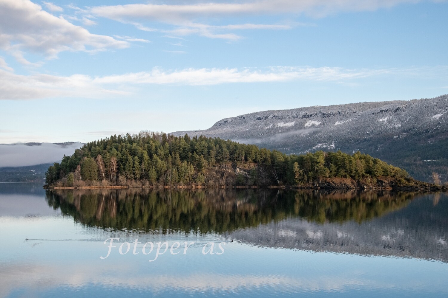 Braksøya, Steinsfjorden, høstsnø