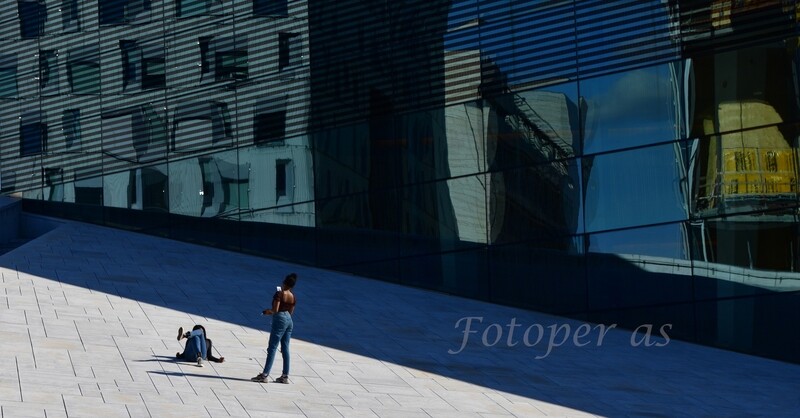 Den norske opera, Oslo, speiling i vinduer