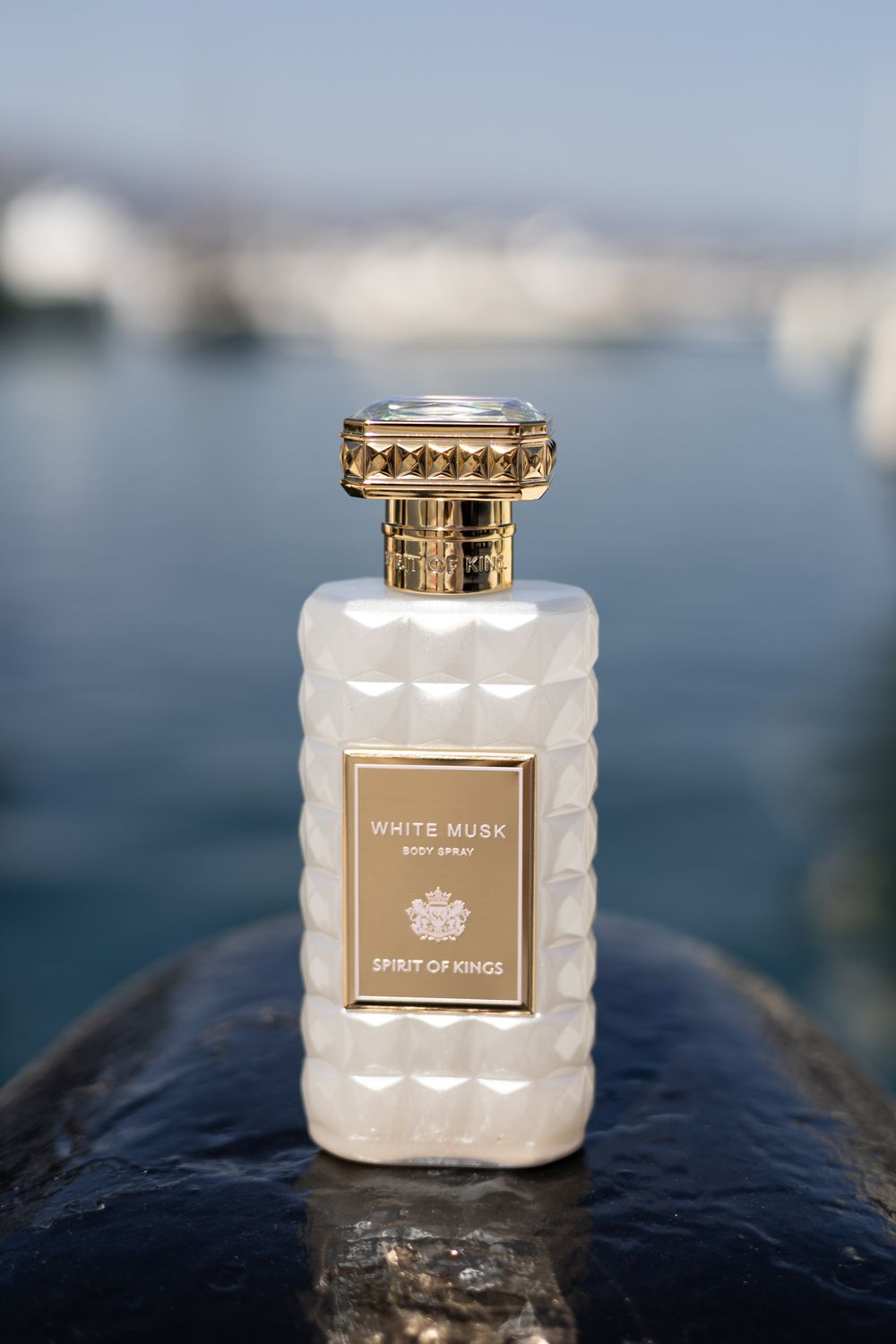 WHITE MUSK -  Spirit Of Kings - 250ml Body Spray / 2ml