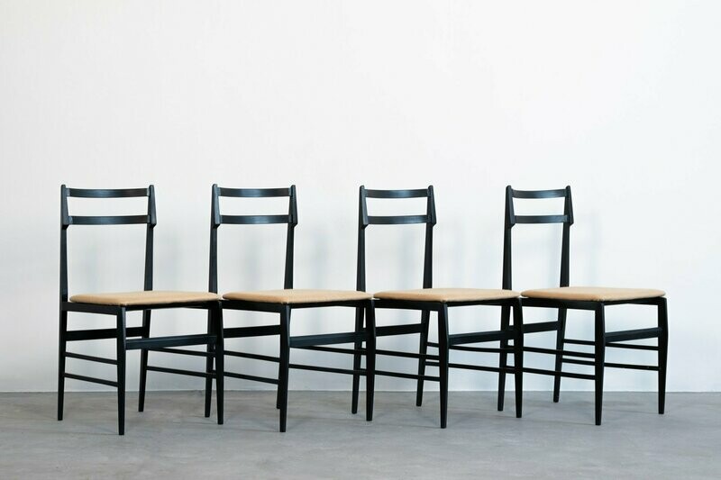 Guglielmo Ulrich (attribuited) Set of Four Dining Chairs Saffa 1960