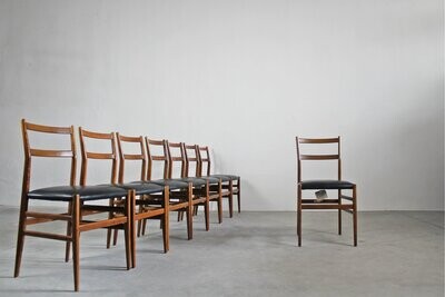 Gio Ponti Set of Eight Leggera Chairs in Wood and Leather Cassina 1950 Italy