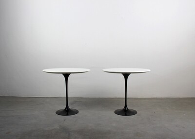 Eero Saarineen Set of Two Oval Coffee Table in Wood and Aluminum 1990s Eero Saarineen Set of Two Oval Coffee Table in Wood and Aluminum 1990s