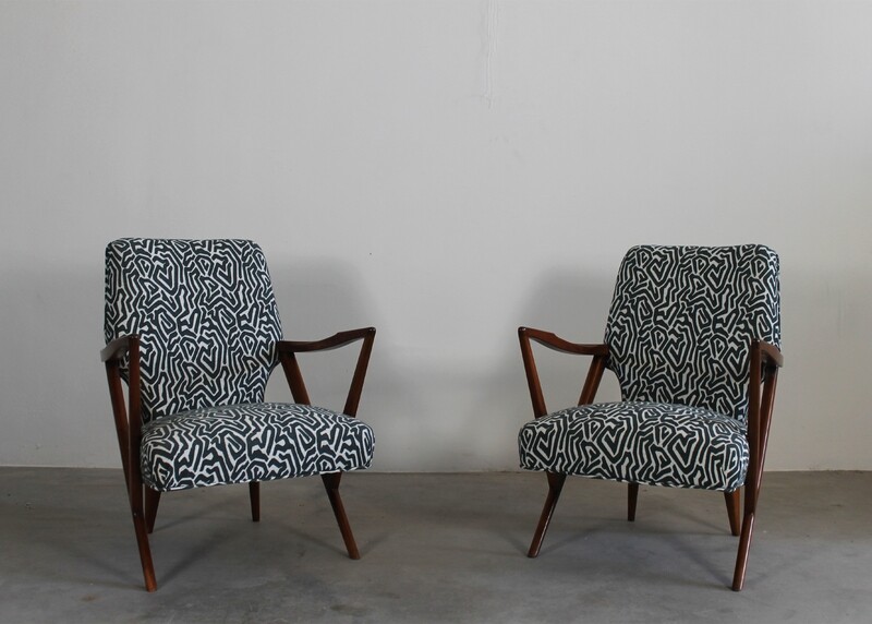 Giuseppe Scapinelli Set of Two Armchairs in Walnut and Printed Fabric 1955