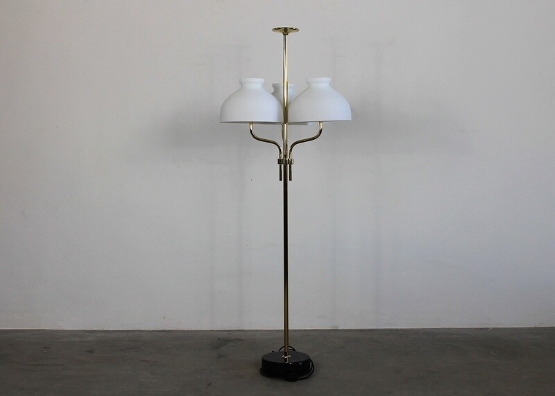 Ignazio Gardella Arenzano Floor Lamp in Brass and Opaline by Azucena 1970s