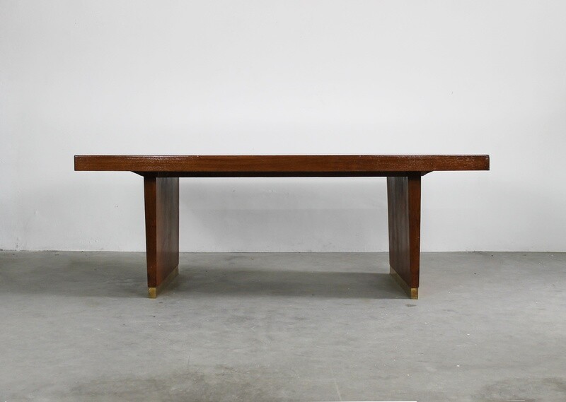 Gio Ponti Table in Oak Brass and Red Laminate Italian Manifacture 1950s