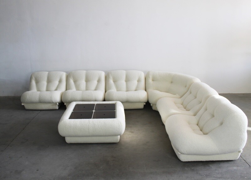 Rino Maturi Nuvolone Living Room Set in White Boucle by MIMO Padova 1970s Italy