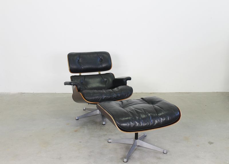 Charles & Ray Eames Lounge Chair and Ottoman by Herman Miller 1970-80s