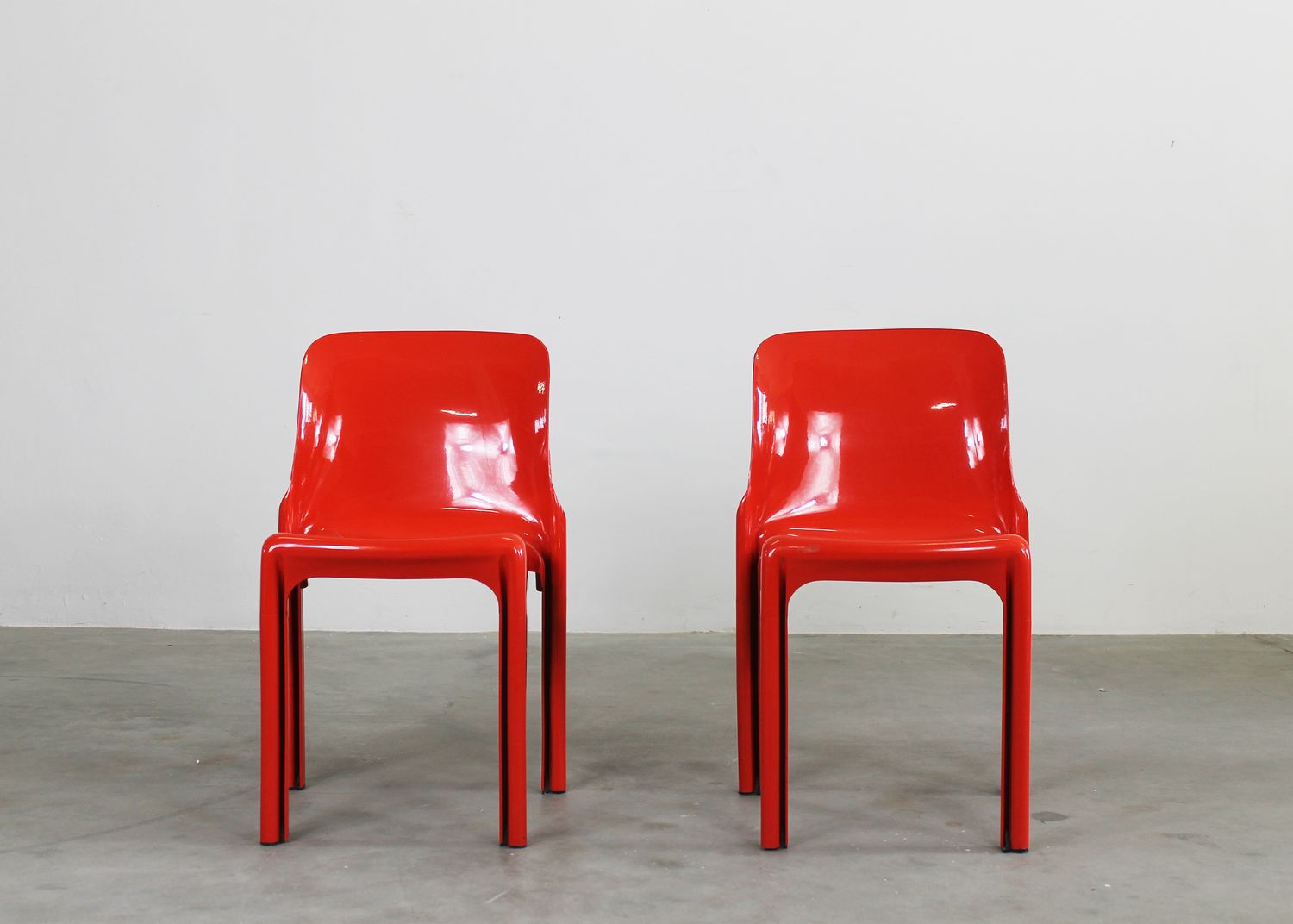 Vico Magistretti Set of Two Red Selene Chairs by Artemide 1970s