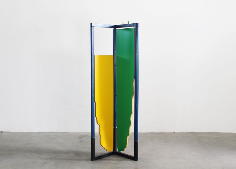 Gaetano Pesce Luigi (o mi amate voi?) 902 Shelf in Lacquered Wood by Bernini 80s